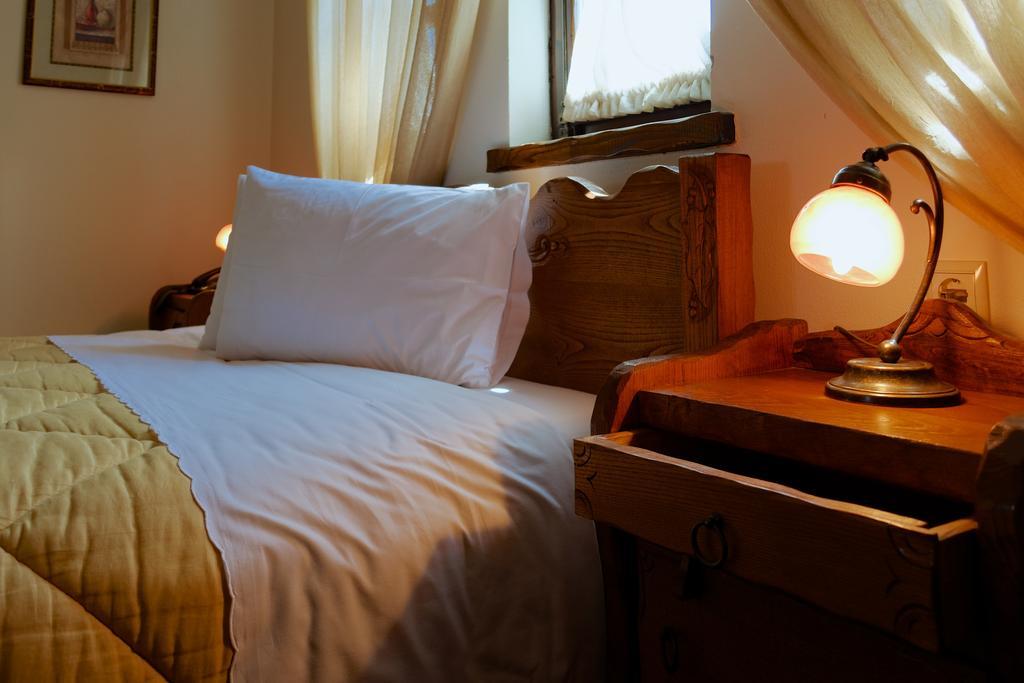 Petrini Gonia Aparthotel Livadherón Ruang foto